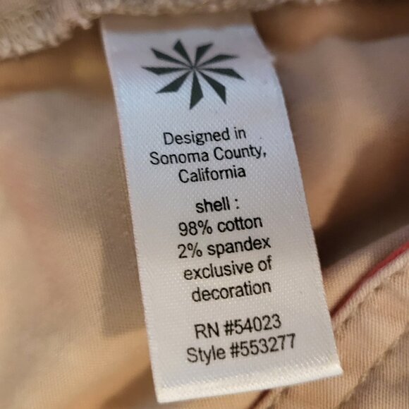 Athleta Coastal Cargo Convertible Hiking Shorts - Tan - Size 4 - Picture 5 of 9